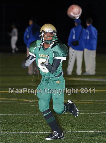 Thumbnail 1 in Blair vs. San Marino photogallery.