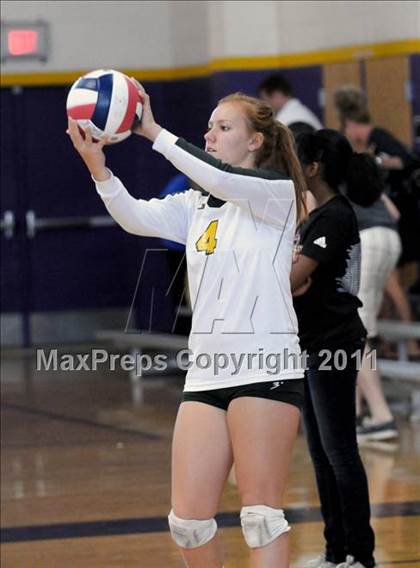Thumbnail 2 in Walton vs. Edison (Durango Fall Classic) photogallery.