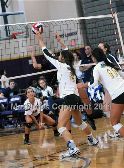 Thumbnail 1 in Walton vs. Edison (Durango Fall Classic) photogallery.