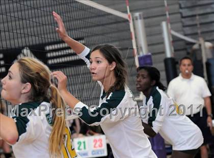 Thumbnail 3 in Walton vs. Edison (Durango Fall Classic) photogallery.