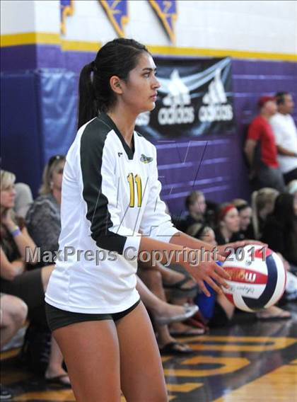 Thumbnail 2 in Walton vs. Edison (Durango Fall Classic) photogallery.
