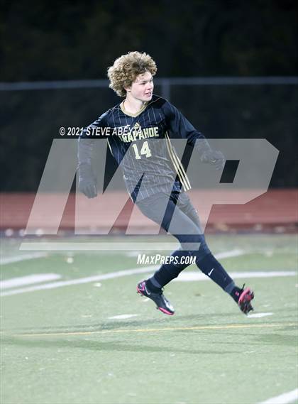 Thumbnail 1 in Rampart vs. Arapahoe (CHSAA 5A Second Round) photogallery.