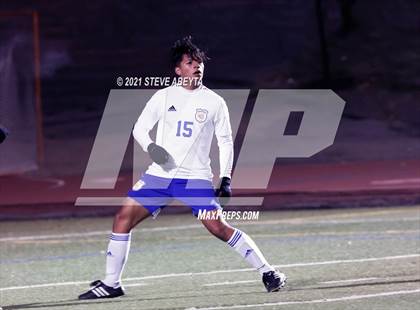 Thumbnail 1 in Rampart vs. Arapahoe (CHSAA 5A Second Round) photogallery.