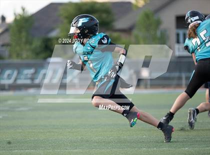 Thumbnail 1 in Farmington vs Syracuse photogallery.
