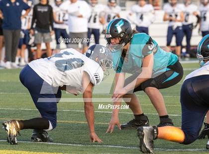 Thumbnail 2 in Farmington vs Syracuse photogallery.