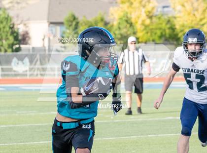 Thumbnail 2 in Farmington vs Syracuse photogallery.