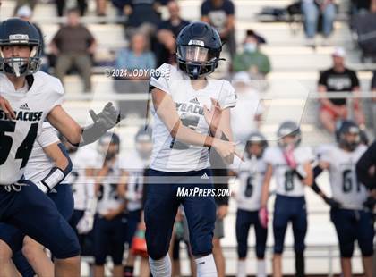 Thumbnail 2 in Farmington vs Syracuse photogallery.