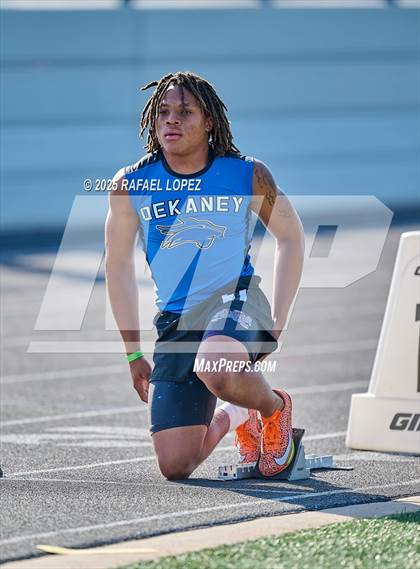 Thumbnail 1 in UIL 6A Track & Field Area 13&14 (200M) photogallery.