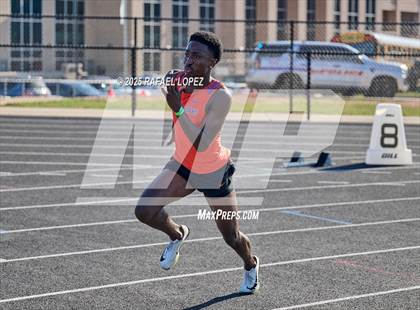 Thumbnail 1 in UIL 6A Track & Field Area 13&14 (200M) photogallery.