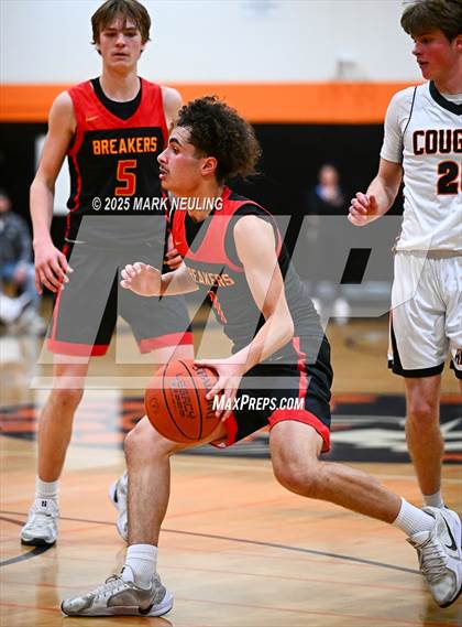 Thumbnail 2 in Pacific Grove @ Half Moon Bay (CIF CCS D4 Quarterfinal) photogallery.