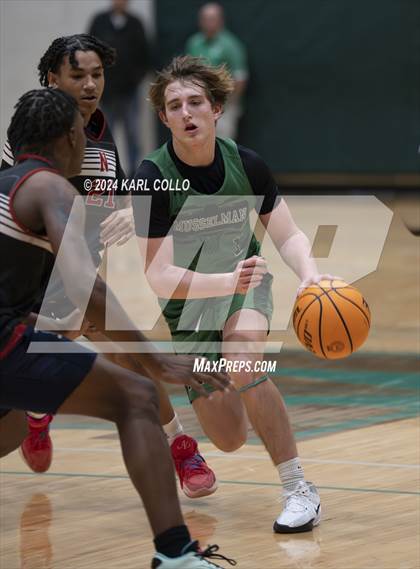 Thumbnail 2 in Musselman vs North Hagerstown (Scrimmage) photogallery.