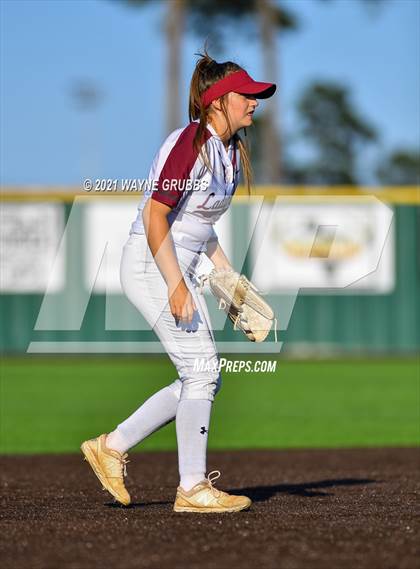 Thumbnail 1 in White Oak vs. West Rusk (UIL 3A Regional Quarterfinal) photogallery.