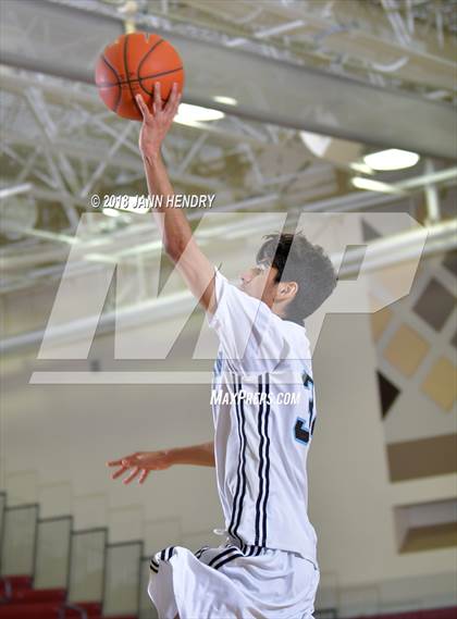 Thumbnail 3 in Salesian vs. Crescenta Valley (Rancho Mirage Holiday Invitational) photogallery.