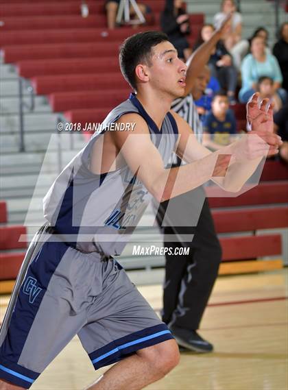 Thumbnail 1 in Salesian vs. Crescenta Valley (Rancho Mirage Holiday Invitational) photogallery.