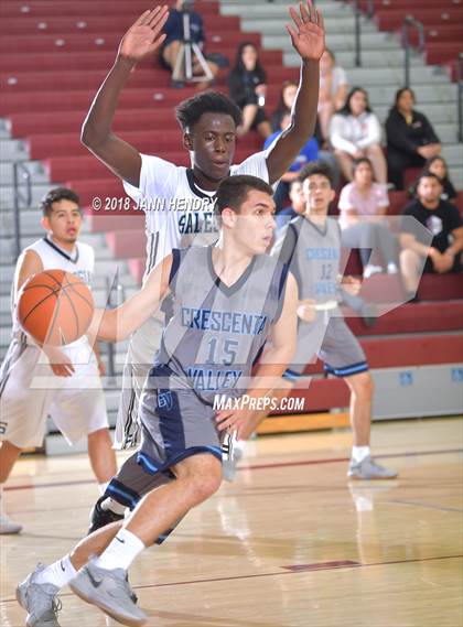 Thumbnail 1 in Salesian vs. Crescenta Valley (Rancho Mirage Holiday Invitational) photogallery.