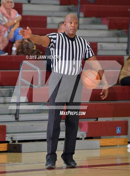 Thumbnail 2 in Salesian vs. Crescenta Valley (Rancho Mirage Holiday Invitational) photogallery.