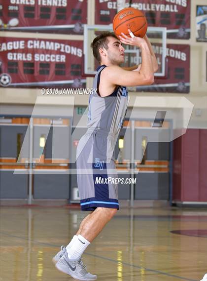 Thumbnail 1 in Salesian vs. Crescenta Valley (Rancho Mirage Holiday Invitational) photogallery.