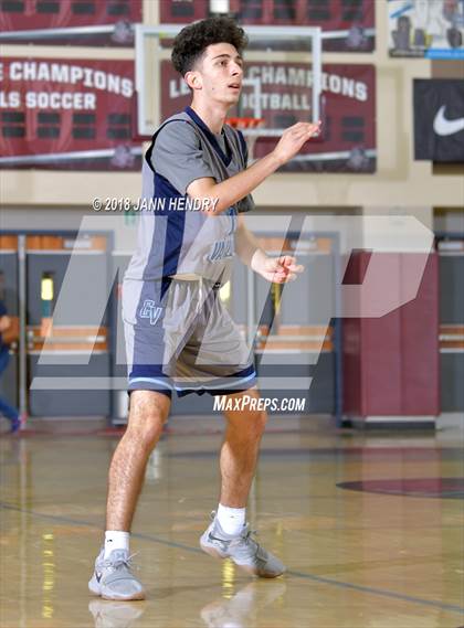 Thumbnail 3 in Salesian vs. Crescenta Valley (Rancho Mirage Holiday Invitational) photogallery.