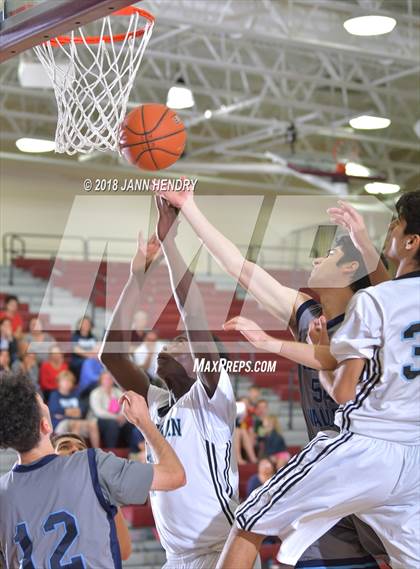 Thumbnail 3 in Salesian vs. Crescenta Valley (Rancho Mirage Holiday Invitational) photogallery.