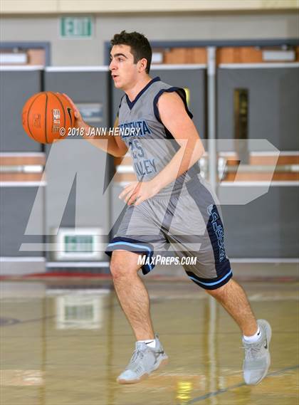 Thumbnail 2 in Salesian vs. Crescenta Valley (Rancho Mirage Holiday Invitational) photogallery.