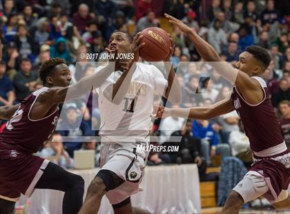 Thumbnail 3 in Hudson Catholic vs St Anthony (Spalding Hoophall Classic) photogallery.