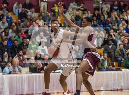 Thumbnail 2 in Hudson Catholic vs St Anthony (Spalding Hoophall Classic) photogallery.