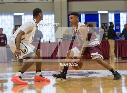 Thumbnail 3 in Hudson Catholic vs St Anthony (Spalding Hoophall Classic) photogallery.