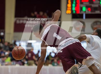 Thumbnail 3 in Hudson Catholic vs St Anthony (Spalding Hoophall Classic) photogallery.