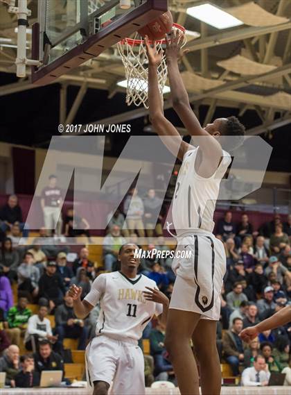 Thumbnail 2 in Hudson Catholic vs St Anthony (Spalding Hoophall Classic) photogallery.