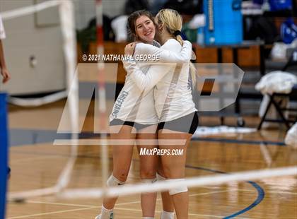 Thumbnail 2 in Bellevue East vs. Omaha Central (Papillion-LaVista South) photogallery.