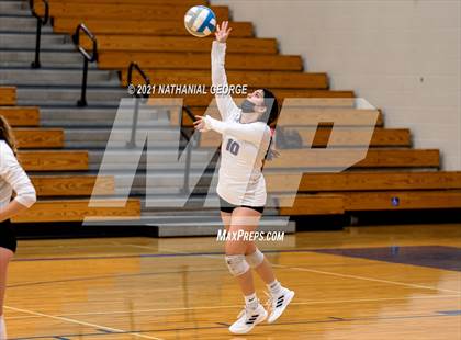 Thumbnail 1 in Bellevue East vs. Omaha Central (Papillion-LaVista South) photogallery.