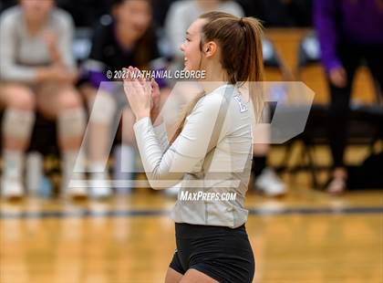 Thumbnail 3 in Bellevue East vs. Omaha Central (Papillion-LaVista South) photogallery.