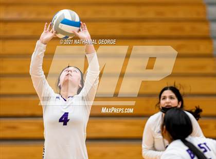 Thumbnail 3 in Bellevue East vs. Omaha Central (Papillion-LaVista South) photogallery.