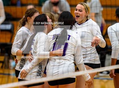 Thumbnail 1 in Bellevue East vs. Omaha Central (Papillion-LaVista South) photogallery.