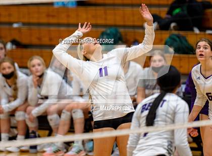 Thumbnail 3 in Bellevue East vs. Omaha Central (Papillion-LaVista South) photogallery.