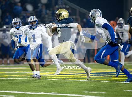 Thumbnail 3 in Briarwood Christian vs. Etowah (AHSAA 5A 3rd Round) photogallery.