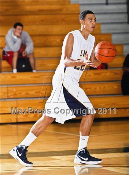 Thumbnail 2 in Fort Bend Marshall vs. La Marque (McDonald's Texas Invitational) photogallery.