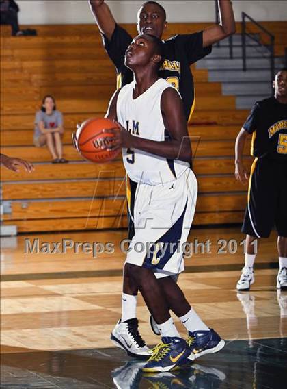 Thumbnail 1 in Fort Bend Marshall vs. La Marque (McDonald's Texas Invitational) photogallery.