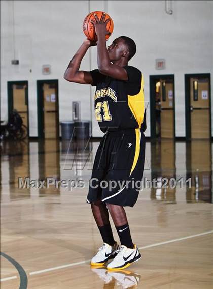 Thumbnail 2 in Fort Bend Marshall vs. La Marque (McDonald's Texas Invitational) photogallery.