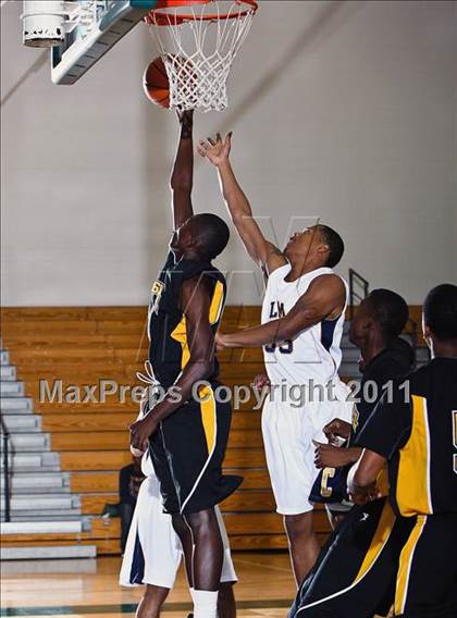 Thumbnail 1 in Fort Bend Marshall vs. La Marque (McDonald's Texas Invitational) photogallery.