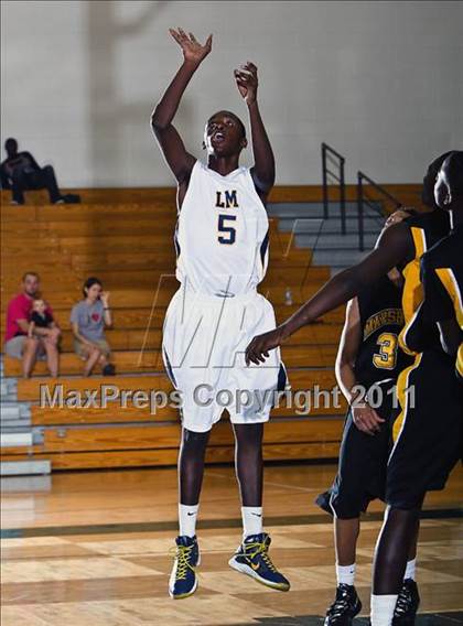 Thumbnail 1 in Fort Bend Marshall vs. La Marque (McDonald's Texas Invitational) photogallery.