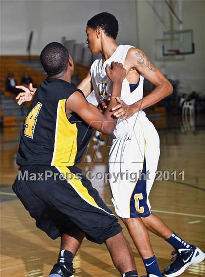 Thumbnail 1 in Fort Bend Marshall vs. La Marque (McDonald's Texas Invitational) photogallery.