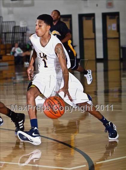 Thumbnail 3 in Fort Bend Marshall vs. La Marque (McDonald's Texas Invitational) photogallery.