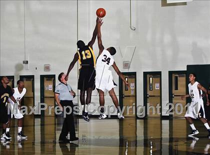 Thumbnail 2 in Fort Bend Marshall vs. La Marque (McDonald's Texas Invitational) photogallery.
