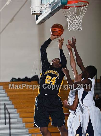 Thumbnail 3 in Fort Bend Marshall vs. La Marque (McDonald's Texas Invitational) photogallery.