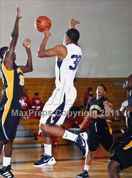 Thumbnail 3 in Fort Bend Marshall vs. La Marque (McDonald's Texas Invitational) photogallery.