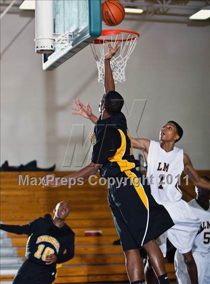 Thumbnail 3 in Fort Bend Marshall vs. La Marque (McDonald's Texas Invitational) photogallery.