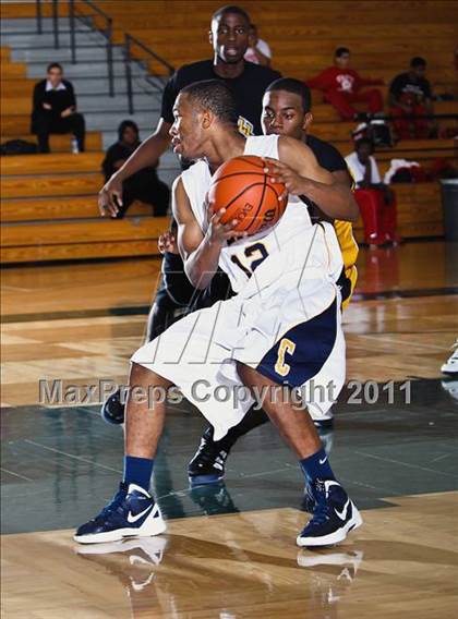 Thumbnail 1 in Fort Bend Marshall vs. La Marque (McDonald's Texas Invitational) photogallery.