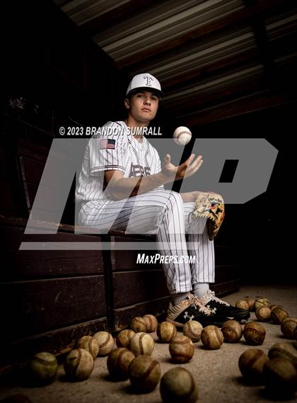 Thumbnail 1 in Thorsby (Team & Individuals) photogallery.