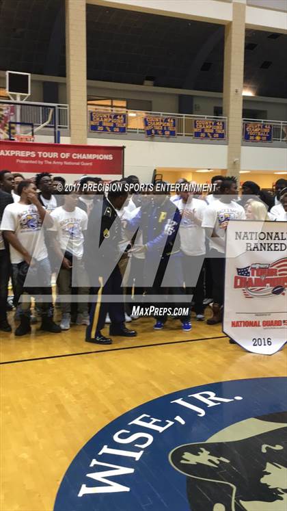 Thumbnail 1 in Wise TOC Ceremony photogallery.